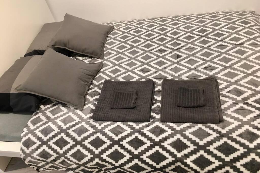 Apartament Fibra Brownie ريبنيك المظهر الخارجي الصورة